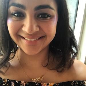 Meet your Posher, Christina